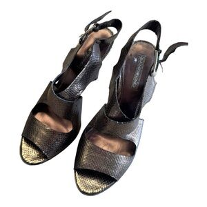 Bandolino Bdzalla Gold Heels Sleek Design